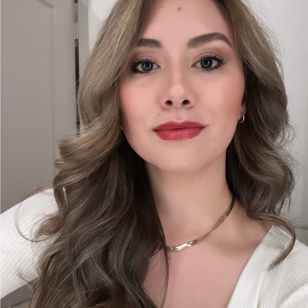 Meet your Posher, Stephanie